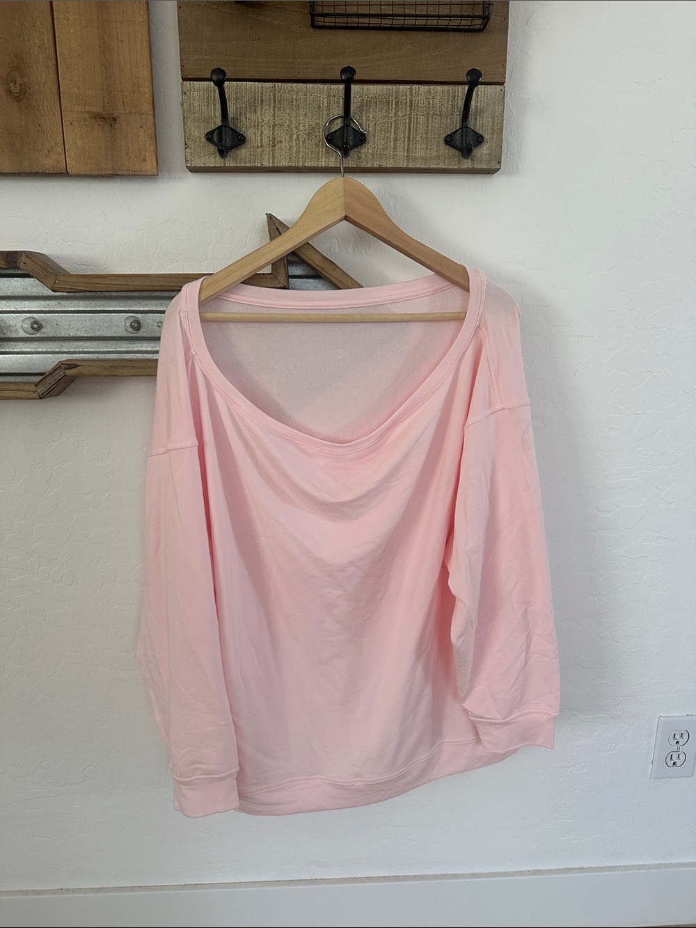 LuLuLemon super soft Light Pink Women's Off-Shoulder Top